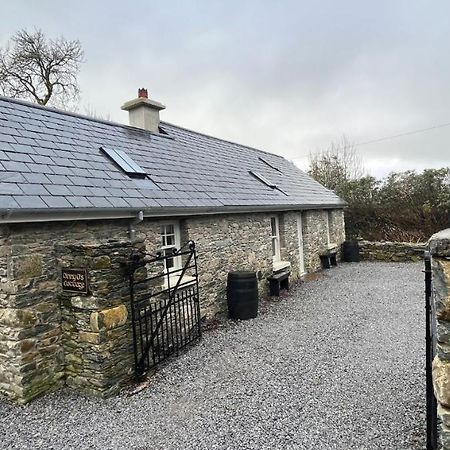 Newly Renovated Stone Cottage Located 2.5 Miles From Killarney Town Teernaboul Exteriör bild