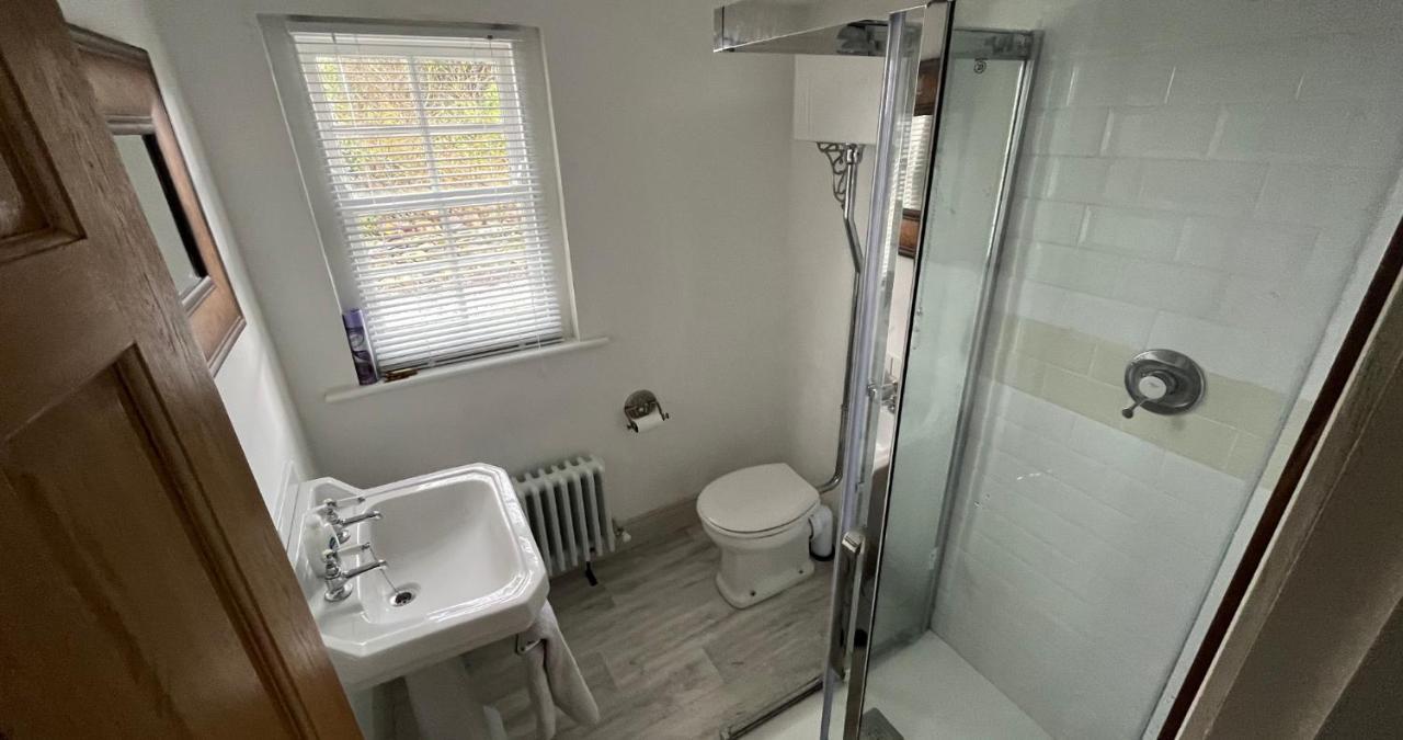 Newly Renovated Stone Cottage Located 2.5 Miles From Killarney Town Teernaboul Exteriör bild